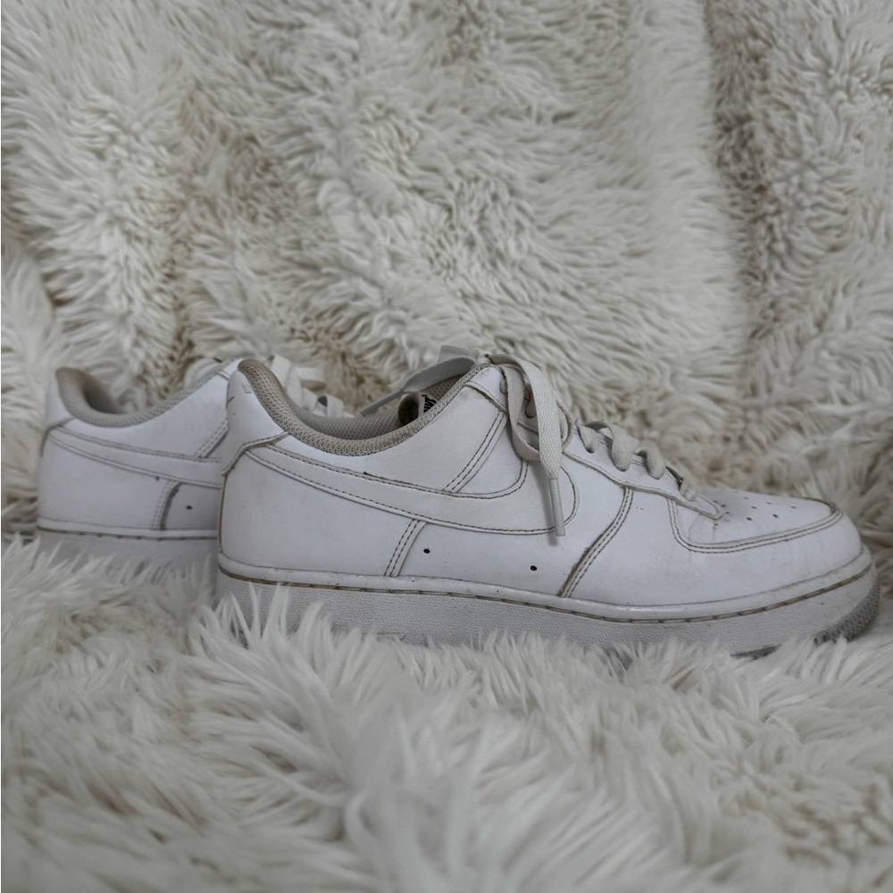 Nike Air Force 1 Low Triple White Sneakers